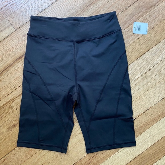 W/tag FP Movement Biker Baby shorts - Picture 4 of 6